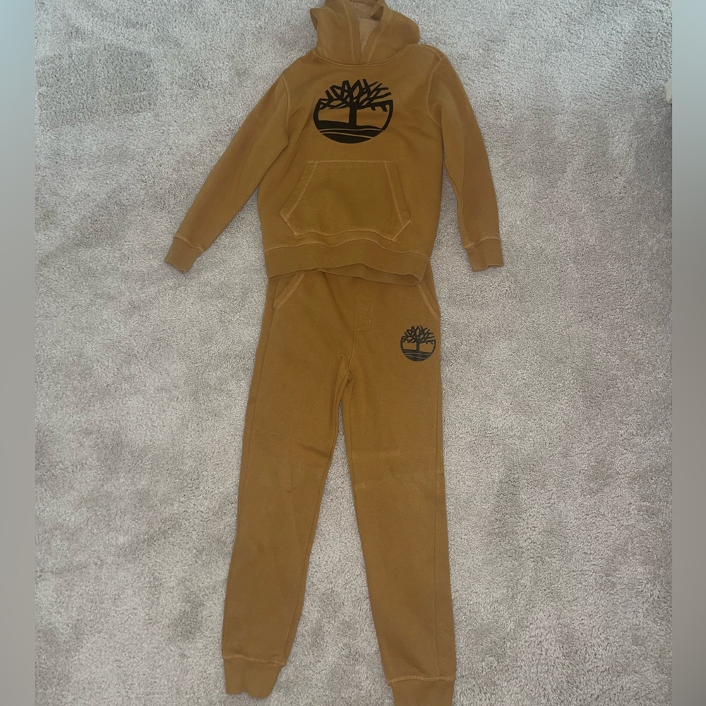 Timberland sweat suit size 10-12 youth